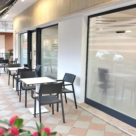 Damodoro Hotel